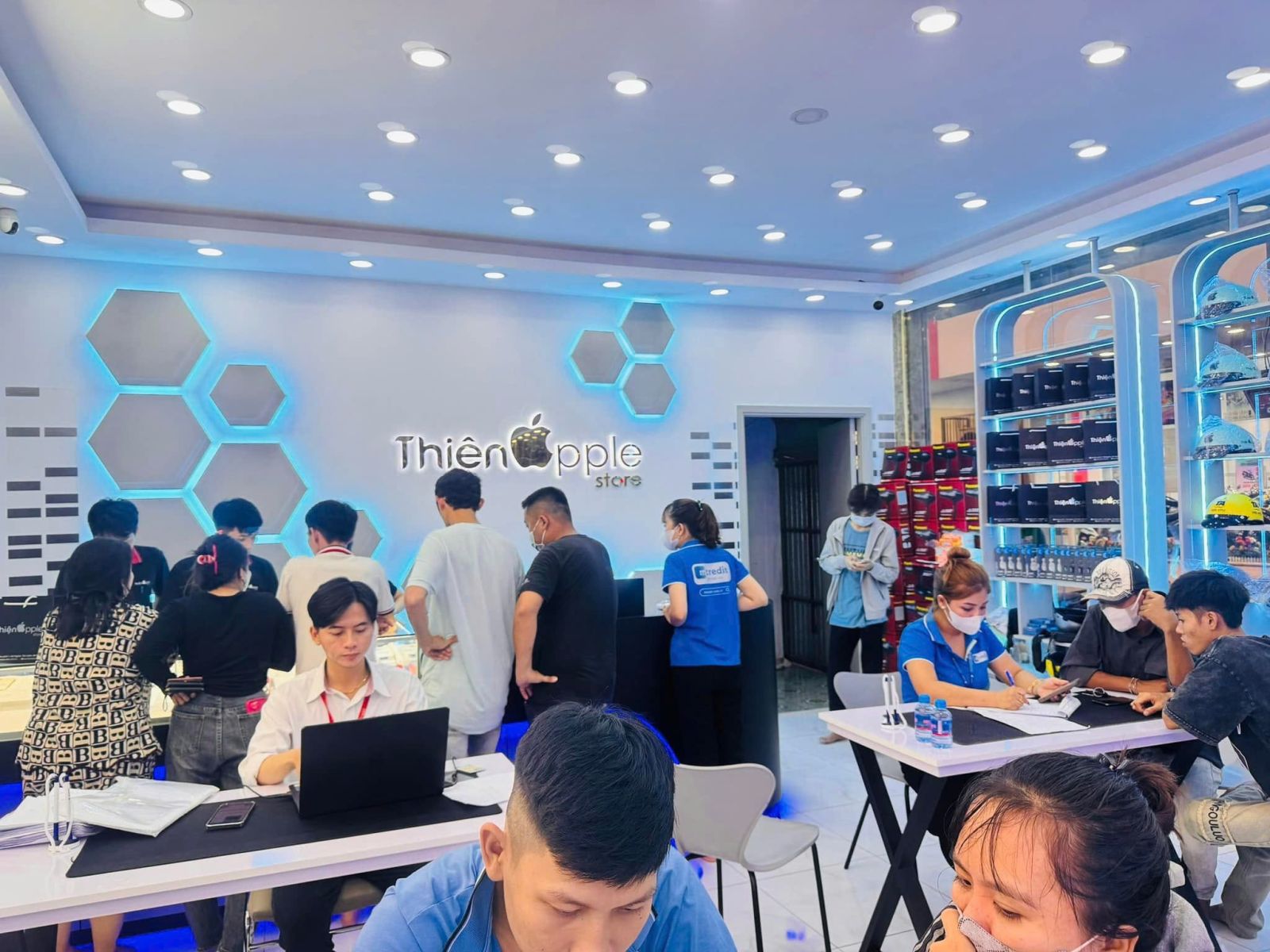 Mua iPhone Like New Tại Bình Dương: Giá Tốt, Chất Lượng Cao, Bảo Hành Uy Tín