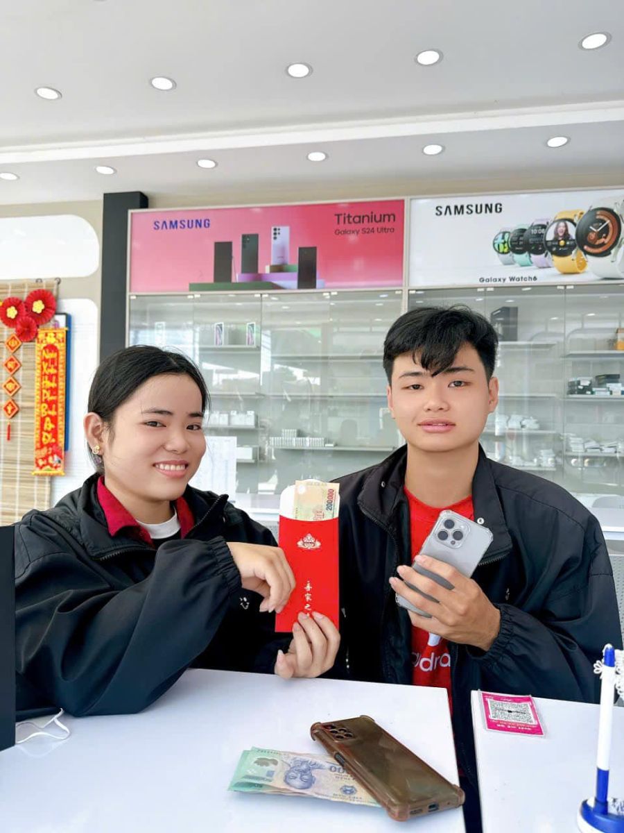 Cửa hàng điện thoại iphone Bình Dương